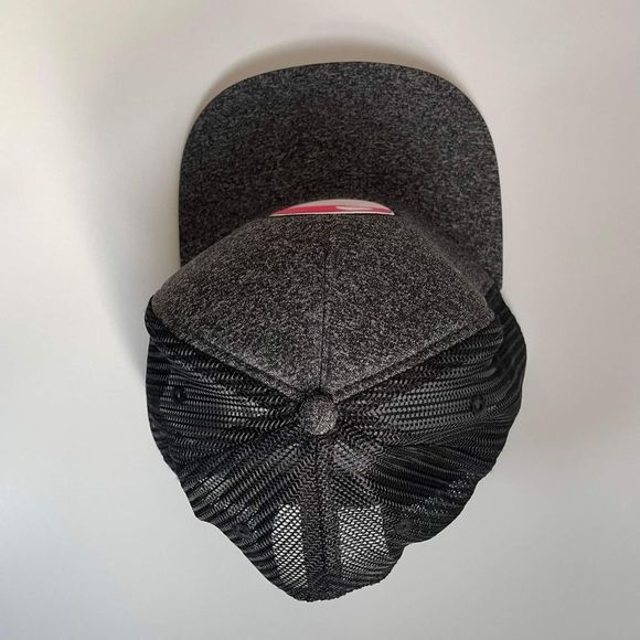 Pokemon Pokeball Emblem Trucker Snapback Kids Hat - Picture 8 of 12